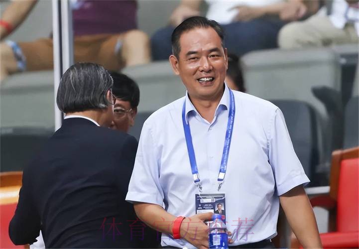 [组图]第十届中国足球协会第三次会员大会召开 蔡振华在会上致辞